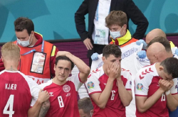 人生はサッカーよりも高いです、エリクソンは徐々に意識を取り戻しました、医者は原因を与えました