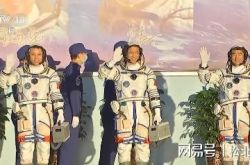 神舟12号の有人宇宙船発射の素晴らしい瞬間：3人の宇宙飛行士の宇宙への遠征の前後