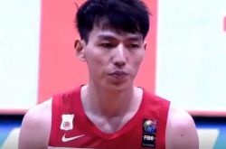 فاز فريق كرة السلة الصيني للرجال على تايبيه برصيد 49 نقطة ، لكنه خسر 27 نقطة من رميات ثلاثية ، وتغلب وو تشيان هو مينغشوان على دو فنغ!