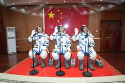 오늘, 후베이 동료 Nie Haisheng은 세 번째로 우주를 떠났습니다!