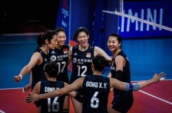 中国の女子バレーボールチームは5連勝！朱婷と李盈琳が協力してオリンピックの対戦相手を送り出し、王梦潔が再び戻ってきた