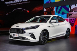 新しいJiayueA5の発売時期が確定しました！車の長さは約4.8メートルで、1.5T + CVTを搭載した4輪独立懸架を備えています。