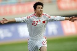 武磊の孤独な勇気は、サッカーへの献身と留学の旗を掲げる勇気から生まれています。