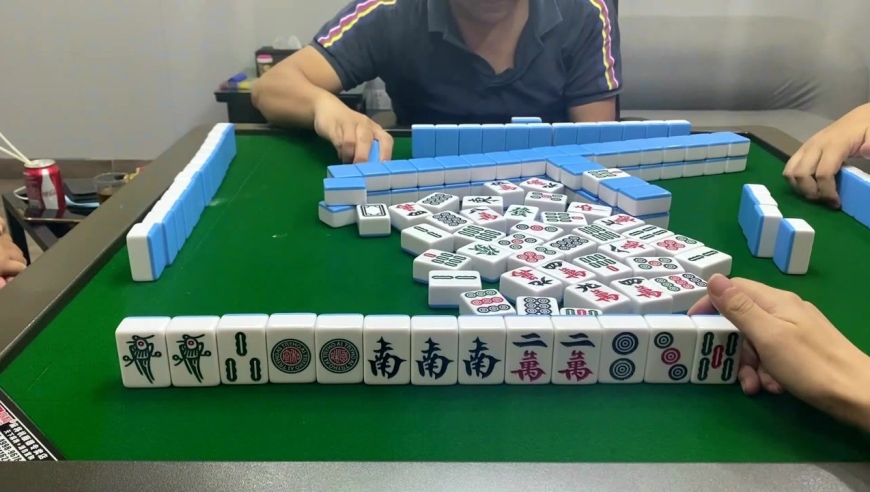 【广东麻将】鸡胡的自我修养,你会怎么打这把牌?
