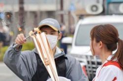 東京オリンピック聖火が再び消える：トーチリレーが2日間に2回誤って消えた