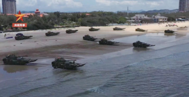 解放军开展多海域军事训练，外媒猜测与“美军机降落台湾”有关