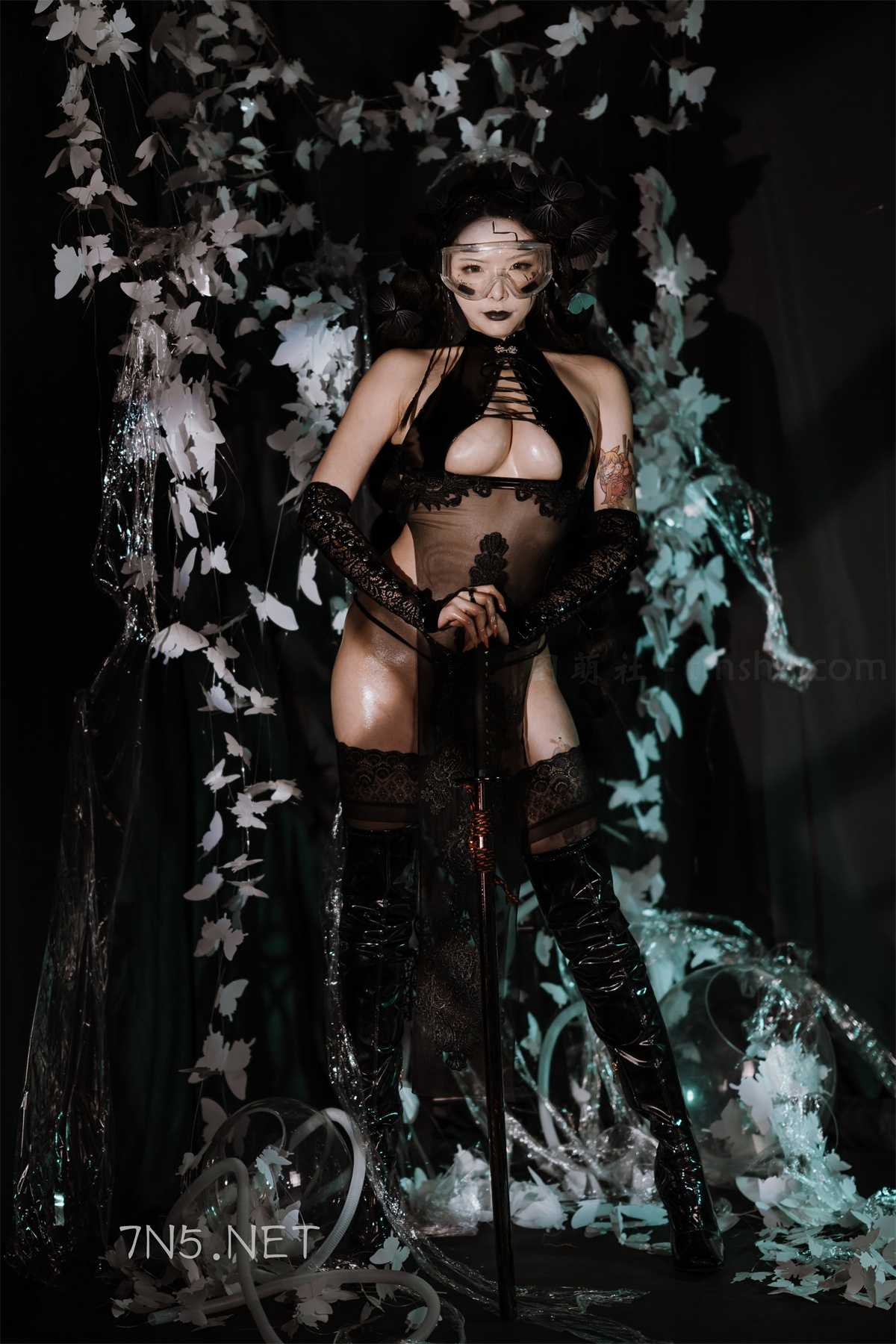 秋和柯基后期作品 VR女友性感私房[28P284MB]