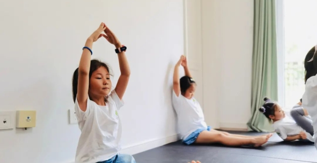 少儿瑜伽:7-12岁瑜伽课堂应该注意什么?