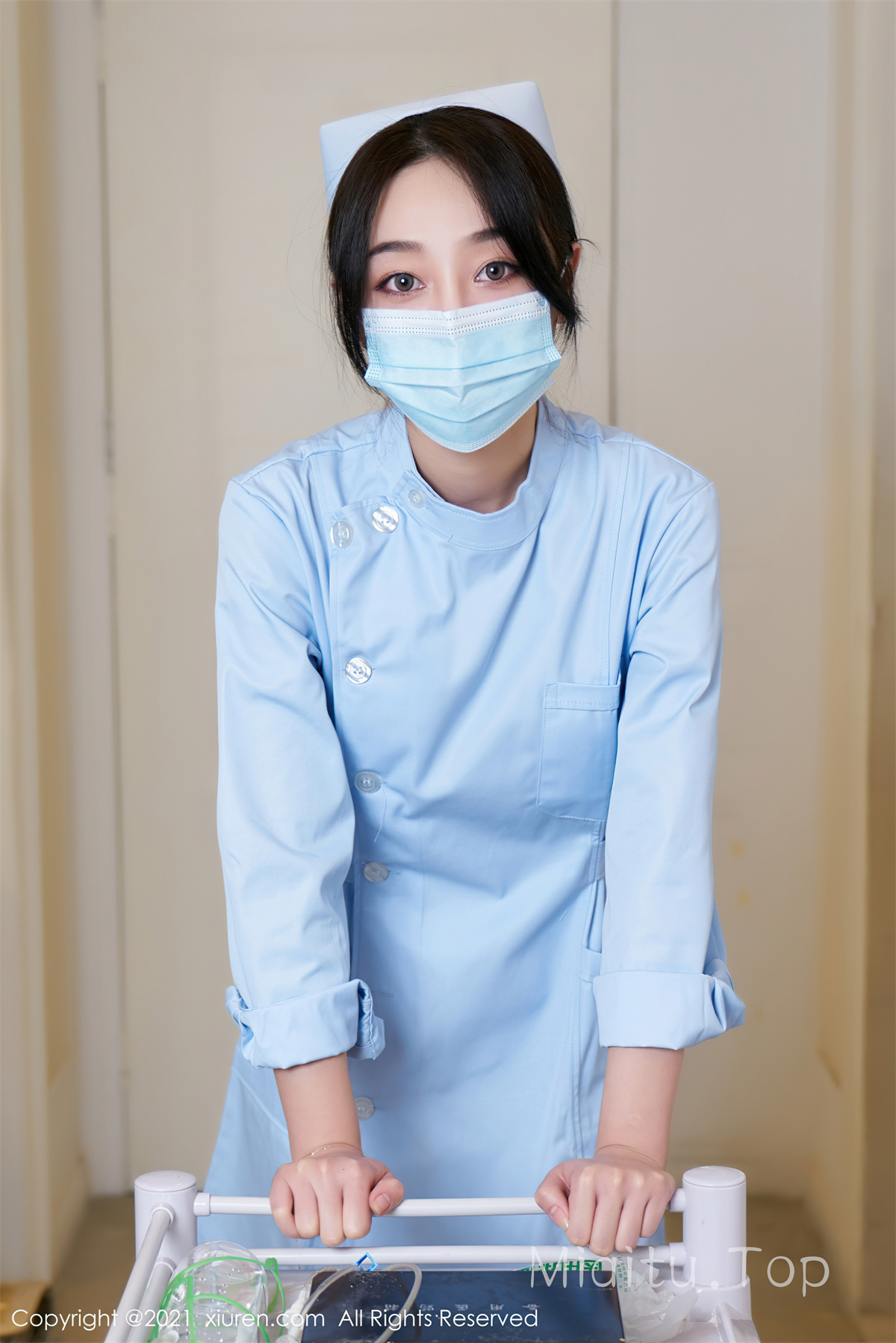 极品模特 Betty林子欣 个人写真作品美图素材合集[44套][2495P/12.7G]-觅爱图