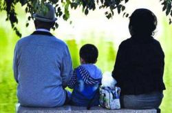 「妻よ、子供たちを故郷に連れて帰って両親に会いましょう」「行かない、子供を連れてきたことがない」
