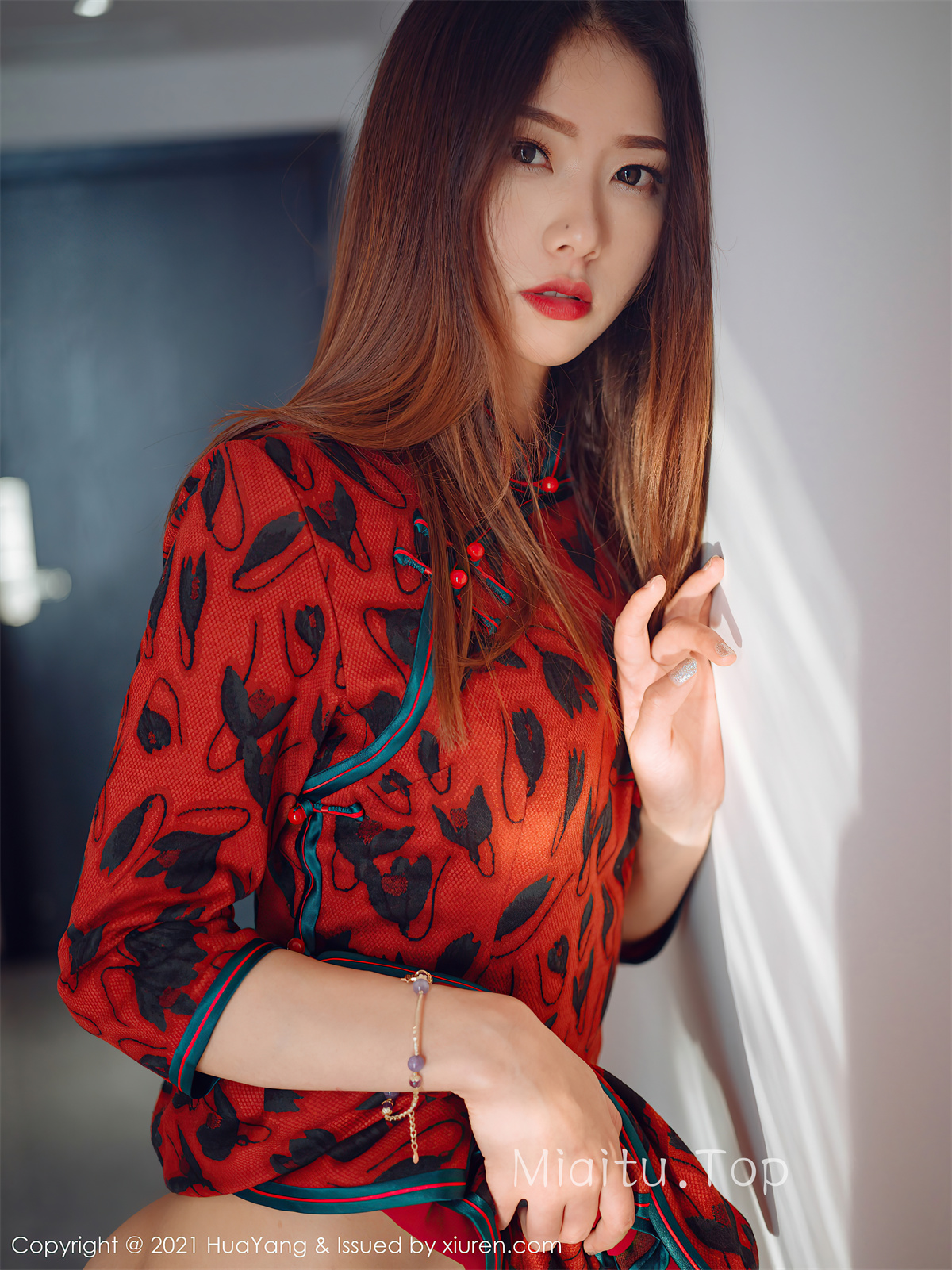 [HuaYang花漾] 2021.02.26 VOL.369 方子萱 极致丝袜美腿[51P/560MB]-觅爱图