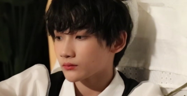 余宇涵:不要一时兴起,要破晓十分确定并且做好了准备,来陪余宇涵走