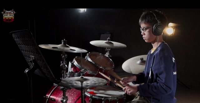 卢俊宇小朋友爵士鼓/架子鼓solo:《yellow》