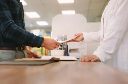 オーストラリア政府はそれにお金を費やしており、予防接種を積極的に推進する必要があります！グローバル資産は急落しそうですか？