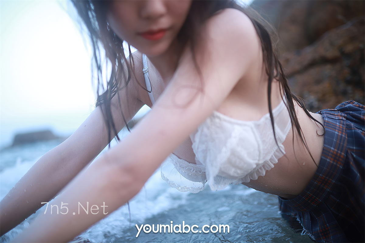 [YouMi]尤蜜 2020.12.02 抖娘利世 嘿丝海域 [19P365MB]