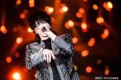 フア・チェンユーとの詳細なインタビュー：異端者だけでなく、冷静で大胆不敵