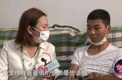 義理の娘はショートパンツを着てマニキュアをし、義父がシックに遊んでいると非難され、義理の娘は泣きます。私は本当にそれを渡したくありません。