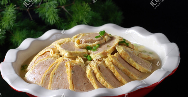 蒸碗是年夜饭和流水席上的主菜品,香碗是蒸碗中最特别的一道招牌菜