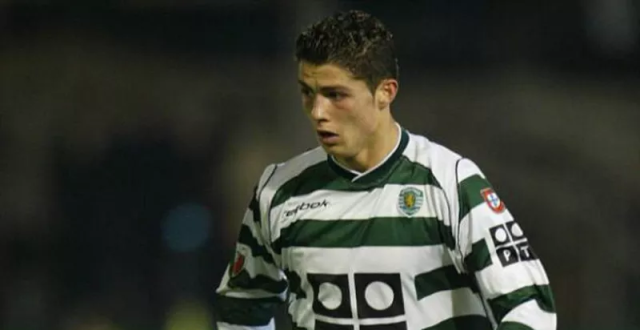 02年的今天c罗迎来了他在里斯本竞技的首秀,从此开始了一代传奇的开始