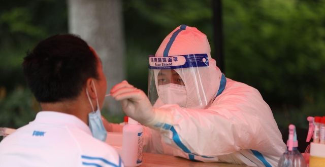 重庆市巴南区两居民在外地核酸检测初筛阳性 在重庆巴南区复核为阴性