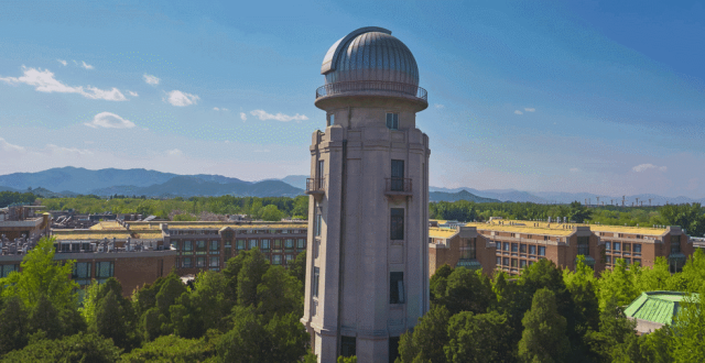 电影《大学》定档7月9日清华大学天文系 "2021年天文学优秀大学生