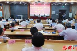 「教育」都市は若々しい