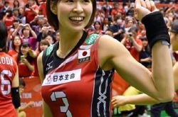 لماذا يحظى نجمتا الرياضة اليابانيتان ساوري كيمورا وآي فوكوهارا بالعديد من المعجبين في الصين؟