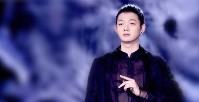 华商头条|霍尊综艺全被下架 事业凉凉难再回演艺圈