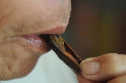 トルコはビンロウの実を麻薬として特定し、多くの中国市民が逮捕されました！中国大使館は厳粛に思い出させます