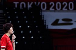 中国女子バレーボールチームのラングピンのヘッドコーチを辞任すると発表：彼は最善を尽くし、心に恥をかかせない！