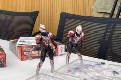 上海警察は4種類を含む偽のウルトラマンで400万元を押収した