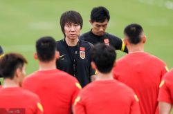 ينظر الاتحاد الآسيوي لكرة القدم إلى المراكز الـ 12 الأولى في الدوري الوطني لكرة القدم: ليس من المفضلين ولكن قد يصبح مفسدًا