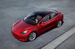النموذج 2 هنا؟ أرخص تعرض لـ Tesla: أو أقل من 200000