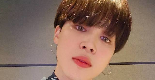 中国粉丝为韩团成员朴智旻定制"专属飞机"应援,jz一小时超230万,引发