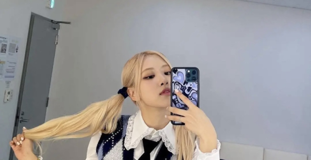 rose最新ins更新图集lisa近期更新图片金智秀近期推出全新图片rose