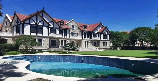 东郊世袭大府 奢华豪宅【华洲君庭】3.15亿成交,目前还有一套楼王在售