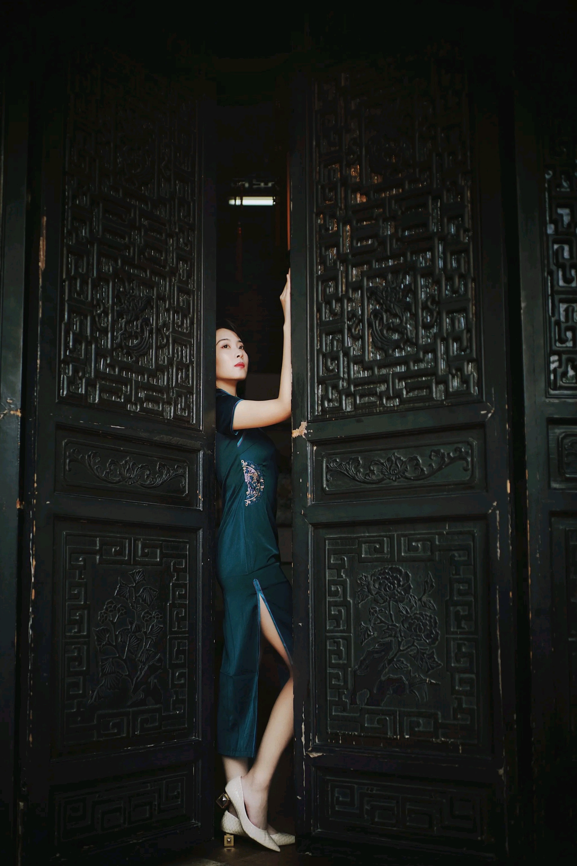 送你一组国风古韵的旗袍小姐姐