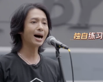 知名歌手张淇唱歌用力过猛！鼻子当场流出血，因大力擤鼻涕致受伤