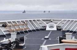 ニュース！中国の駆逐艦055は、米国の排他的経済水域に現れて撮影され、米国が現場を発表した後、写真は削除されました。