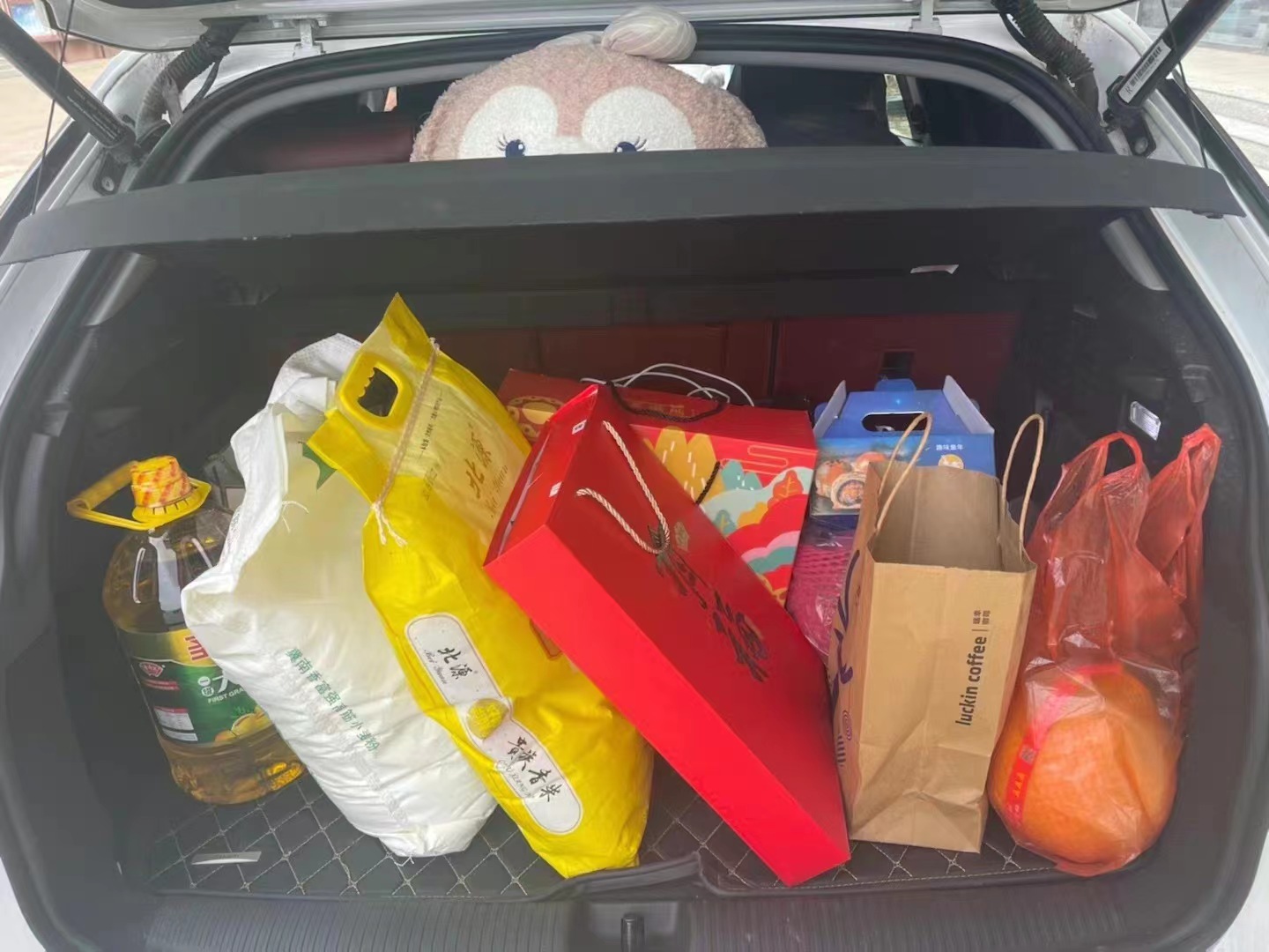 中秋返程 晒一晒你的后备箱