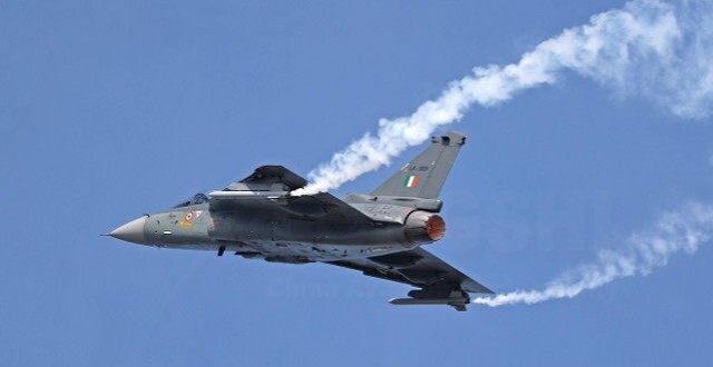 印度空军上将推销光辉战机，至少3方面胜过歼-10，开价8000万美元_腾讯新闻