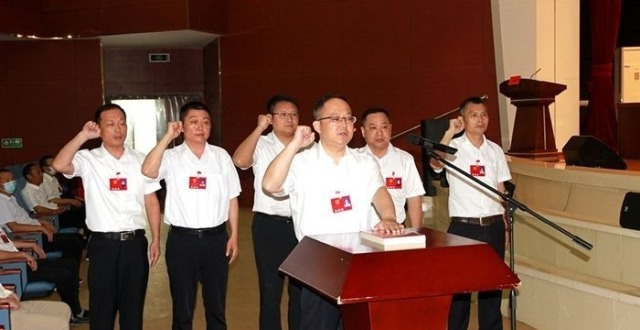 方勇当选为望江县人民政府县长_腾讯新闻