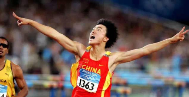 奥运经典回顾！刘翔12秒91永载史册，翔飞人雅典创造跨栏神话_腾讯新闻