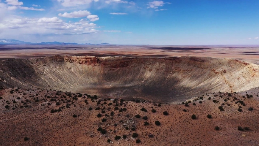 南非陨石坑发现千吨黄金钻石,却无人敢挖,究竟是什么原因呢?