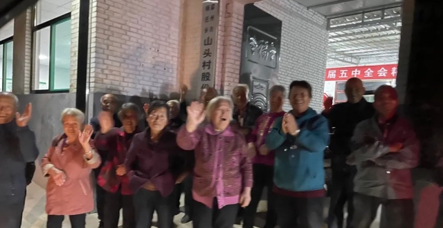 ���ǵ�����ʦ����䡱��Ԯ��Ա�������п����γɵ�����Ԯ����