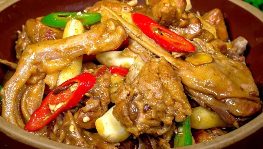 红烧鸭最正宗的烹饪方法,鸭肉软烂入味,香气扑鼻,一锅都不够吃
