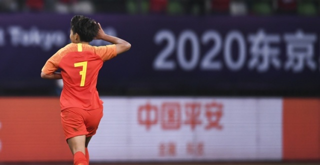 跟队记者点评中国女足：小将不该被指责 王珊珊体现老将价值_腾讯新闻