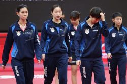 全国卓球で最高の出場権を持つ全国トップ10選手、トップ3は体と見た目で共存し、香港の姉妹に負けない