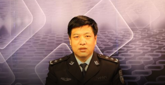 “酷吏”刘新云：拿查获的国宝行贿，用技侦手段监控省领导_腾讯新闻