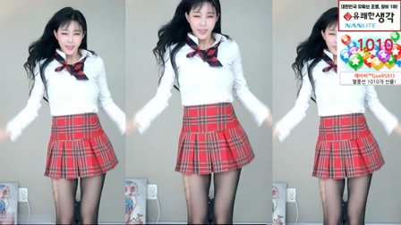 BJ阿丽莎丝袜加特林03分35秒1080P双倍快乐在线观看